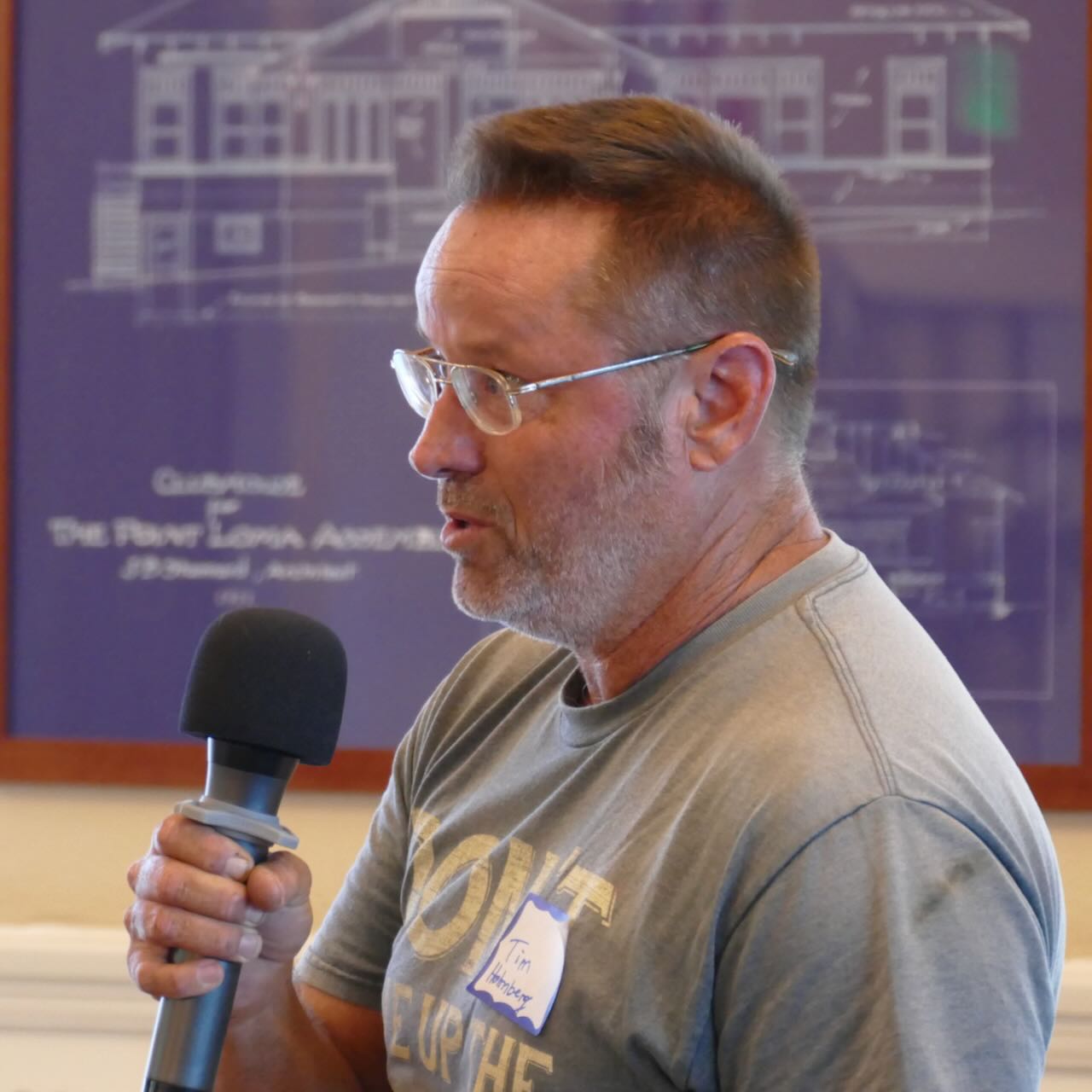Tim Holmberg talking to club members in 2023